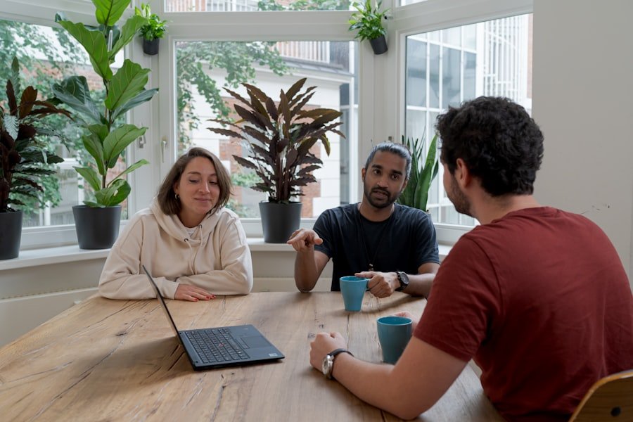Photo manage remote team